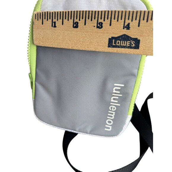Lululemon Easy Access Crossbody Bag ColorBlock Gray Green Stained Purse Phone - Picture 9 of 9